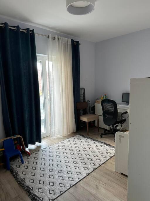 Family Friendly 2 Bedroom Apartment Eden Gardens Tirana City Center 외부 사진